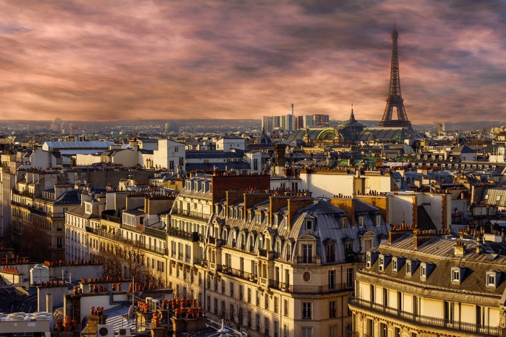 Paris Skyline Sunset | Parisian French | Travel Guide & Wanderlust Inspo | Stuck in a travel rut? Find out how Dawn from Book & Brew is getting out of hers with a European Adventure | Elle Blonde Luxury Lifestyle Destination Blog