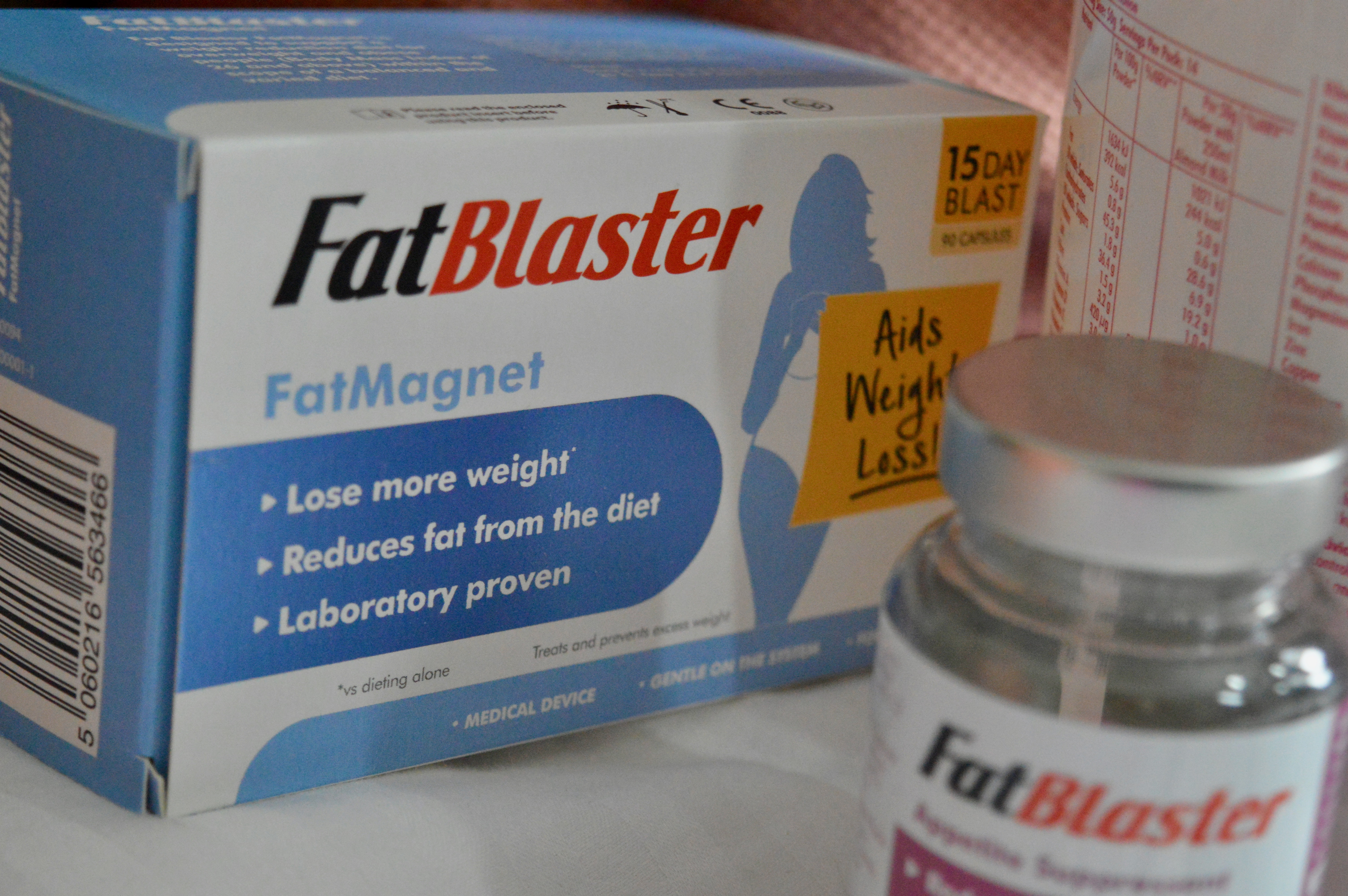fat-binder-fatblaster-protein-meal-replacement-strawberry-elle-blonde-luxury-lifestyle-blog