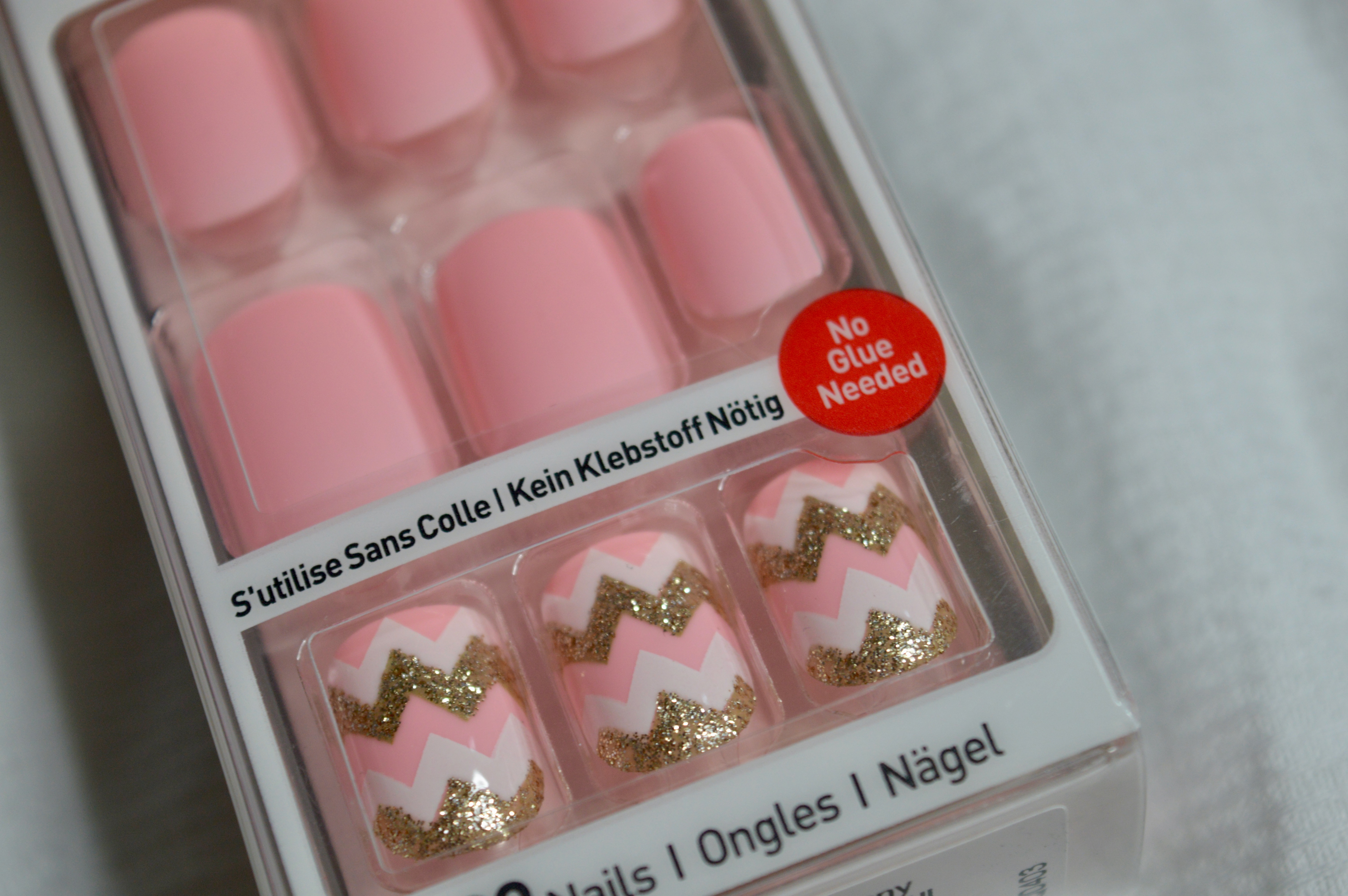 KISS nails & lashes beauty products elle blonde luxury lifestyle blog
