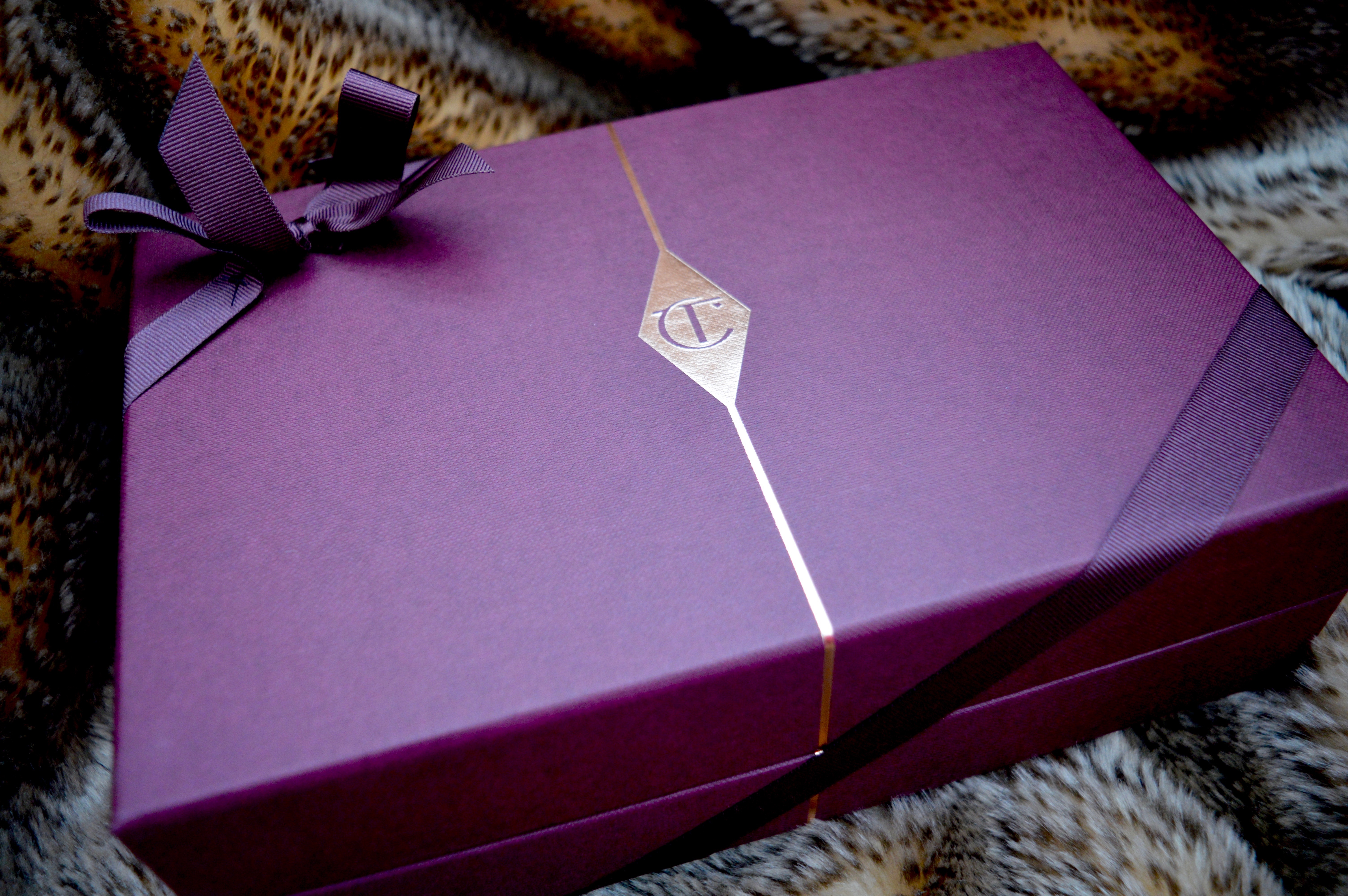 Purple-Box-Charlotte-Tilbury-Hollywood-Secrets-Collection-Elle-Blonde-Luxury-Lifestyle-Blog