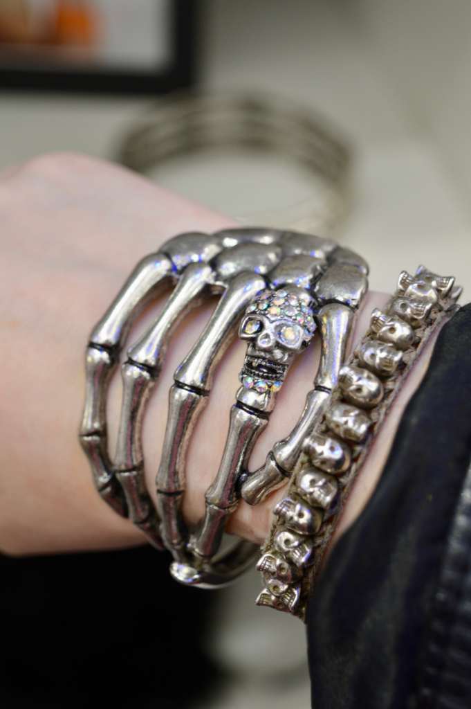 Stack bracelets | Fashion Tips | Elle Blonde Luxury Lifestyle Destination Blog