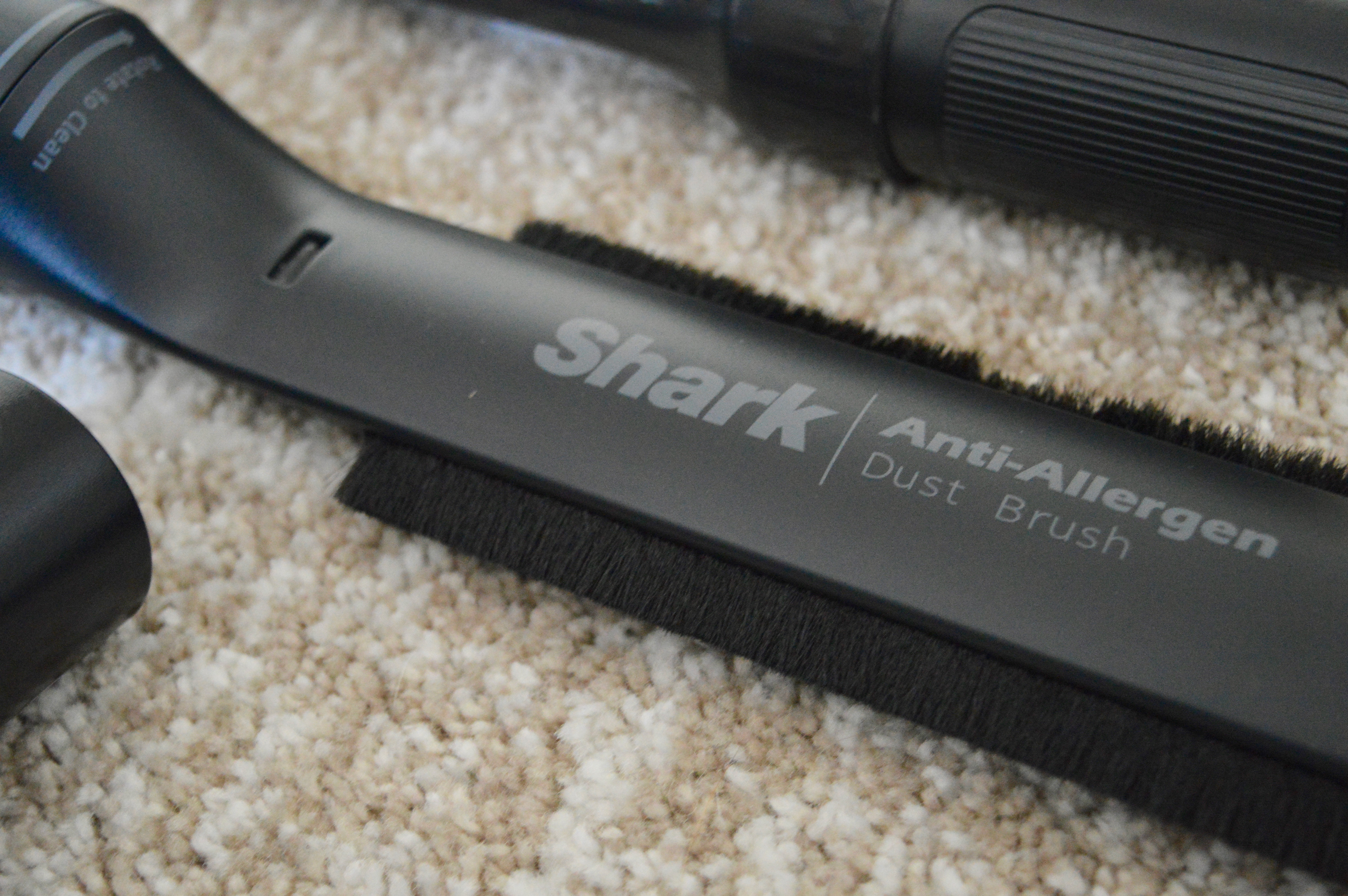 Vacuum Review: Shark DuoClean Cordless Vacuum Cleaner with TruePet Flexology Twin Battery IF250UKT | Elle Blonde Luxury Lifestyle Destination Blog