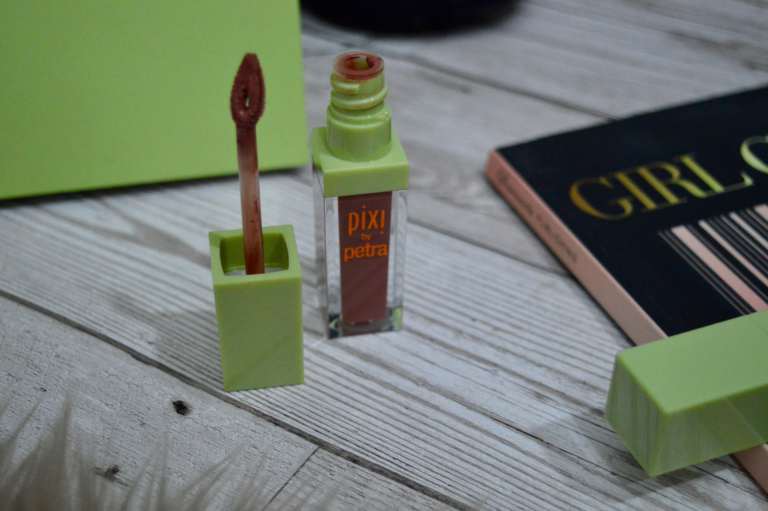 Read more about the article The Best Pixi Rose Flash Balm, Rose Caviar & Mattelast Review