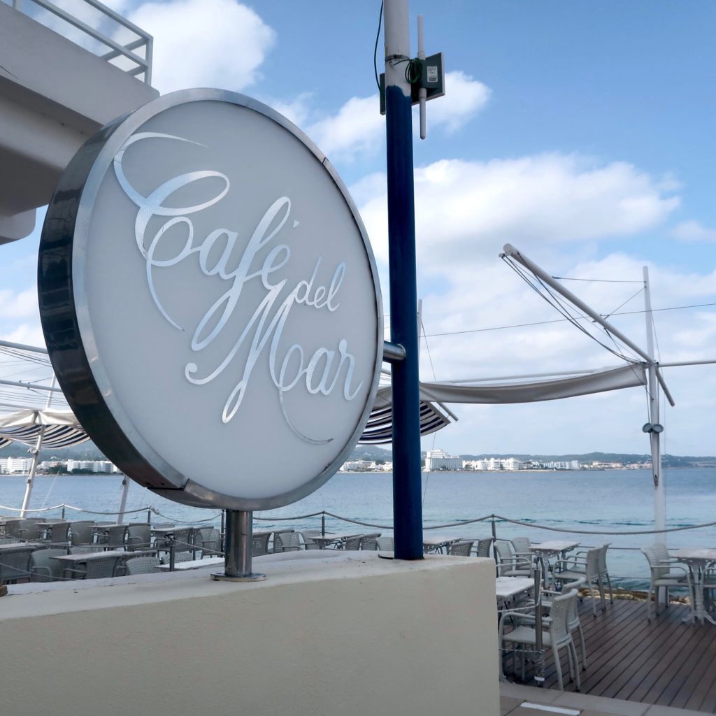 Cafe Del Mar Ibiza | Holiday & Wanderlust Inspo for the White Isle | Where’s good to eat in San Antonio Ibiza | Travel tips & guide | Elle Blonde Luxury Lifestyle Destination Blog