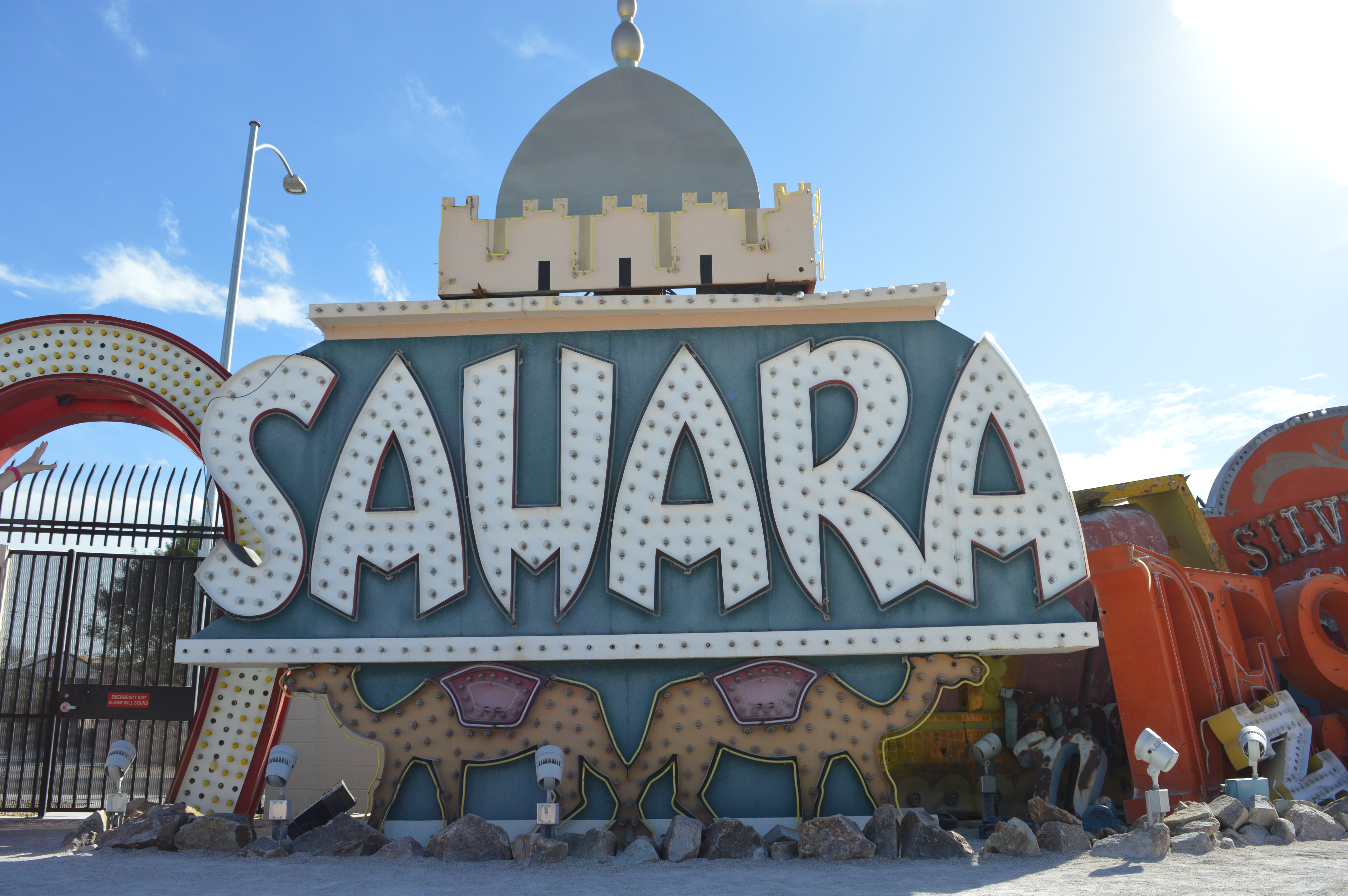 Sahara Hotel The Neon Boneyard Museum | Las Vegas | What should I do in Las Vegas? | Travel tips for Las Vegas Nevada | Travel Blog | Elle Blonde Luxury Lifestyle Destination Blog