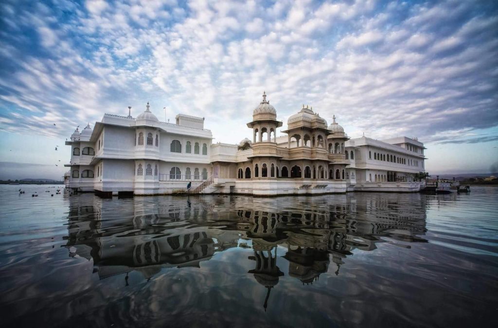 3 Amazing Reasons Why You Should Visit The Taj Lake Palace 1