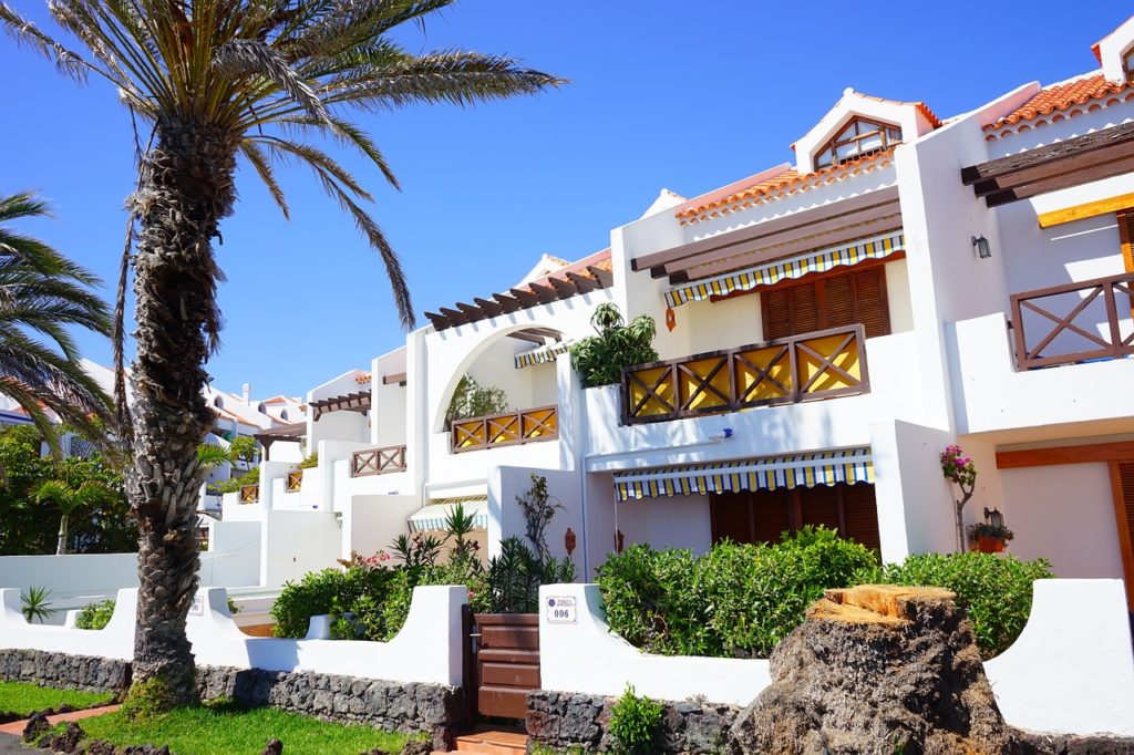 What's to do in Tenerife when the weather isn't great? | Escape Room | Adeje | Travel Guide | Elle Blonde Luxury Lifestyle Destination Blog