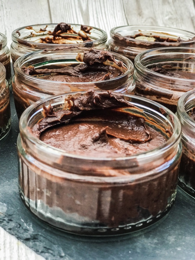 Looking for a vegan, no dairy, gluten free, clean dessert? Look no further than our messy mud pies or avocado chocolate mousse. Simple to make and tasty all the family will want the recipe | Elle Blonde Luxury Lifestyle Destination Blog