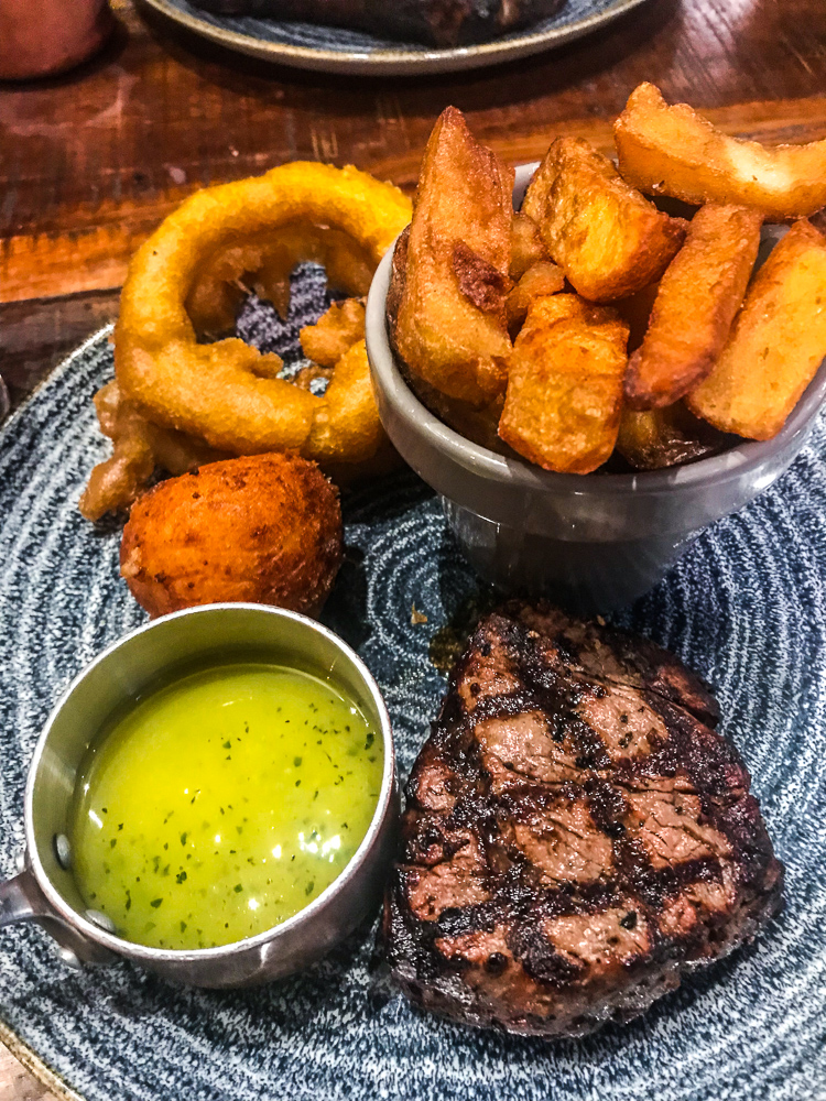 Tomahawk Steakhouse and Grill Newcastle | where's good to eat in and around Newcastle | The Ultimate Food Guide | Elle Blonde Luxury Lifestyle Destination Blog