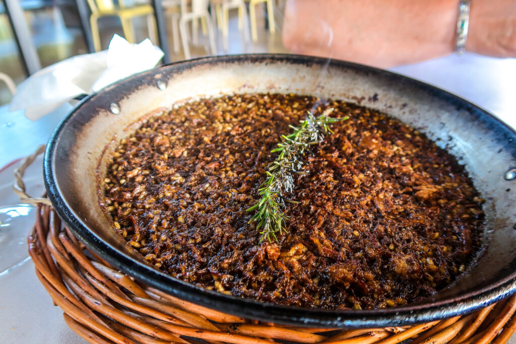 Paella | The Best Way To Spend 12 Hours In Barcelona, Spain | Travel Tips | Elle Blonde Luxury Lifestyle Destination Blog