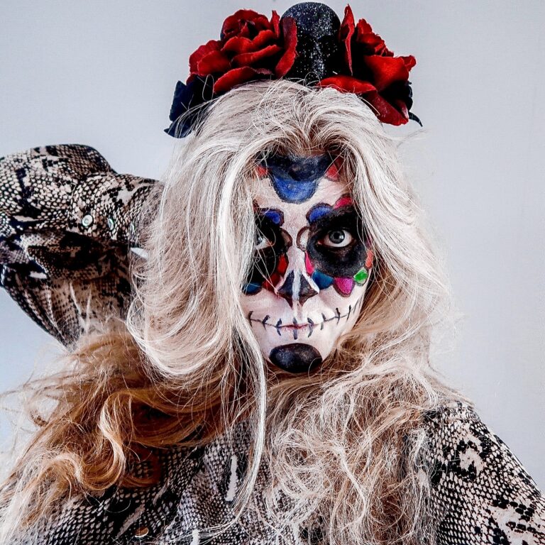 Read more about the article How to Take a Halloween Hairstyle Into the Rest of the Year