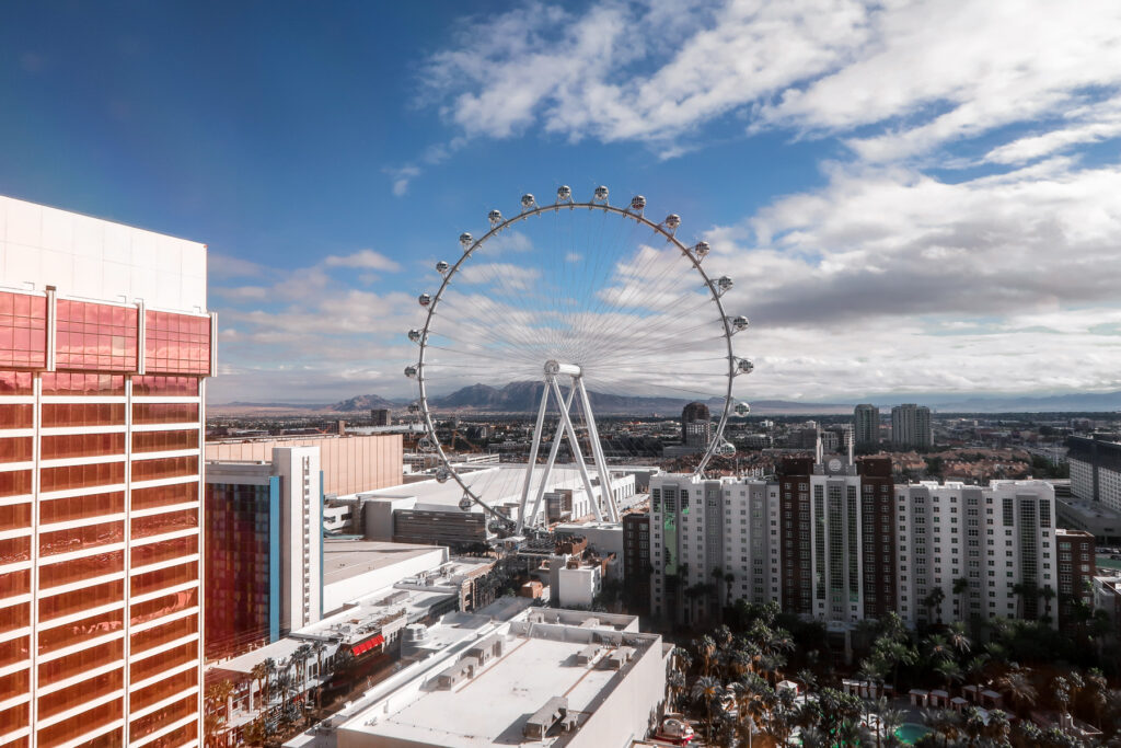 High Roller Linq | 7 Night Itinerary for Las Vegas | If you're looking to plan things to do in Vegas here's what we got up to on our 6th visit | Travel Tips | Elle Blonde Luxury Lifestyle Destination Blog