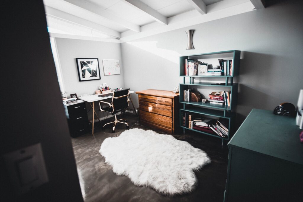4 Easy Money Saving Tips to Create a Home Office on a Budget 2 10 tips on designing a home office space | Home Interior | Elle Blonde Luxury Lifestyle Destination Blog