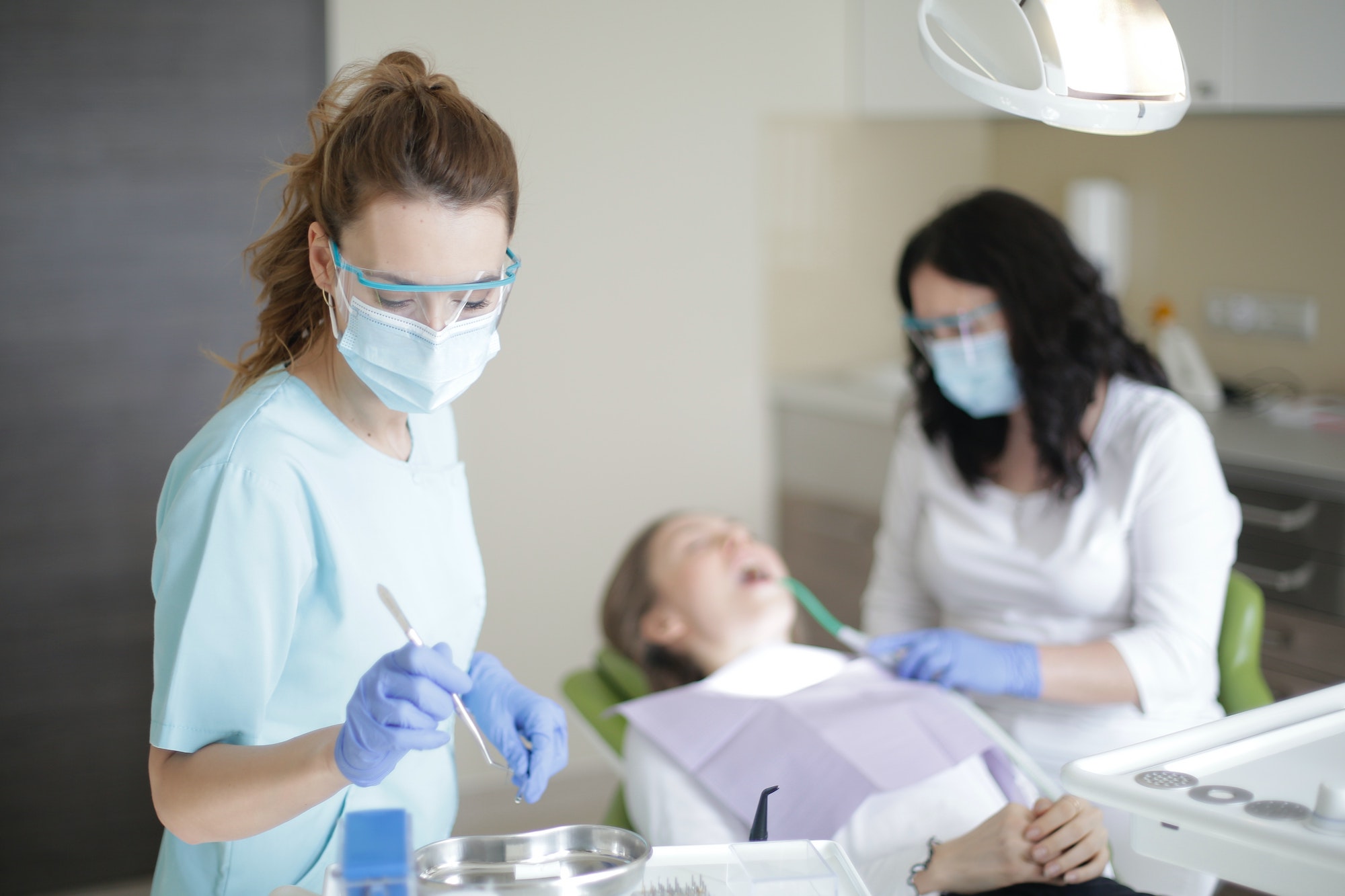 Visiting The Orthodontist Dentist | 4 Tips For Better Oral Hygiene For A Beautiful Smile | Beauty & Health Tips | Elle Blonde Luxury Lifestyle Destination Blog