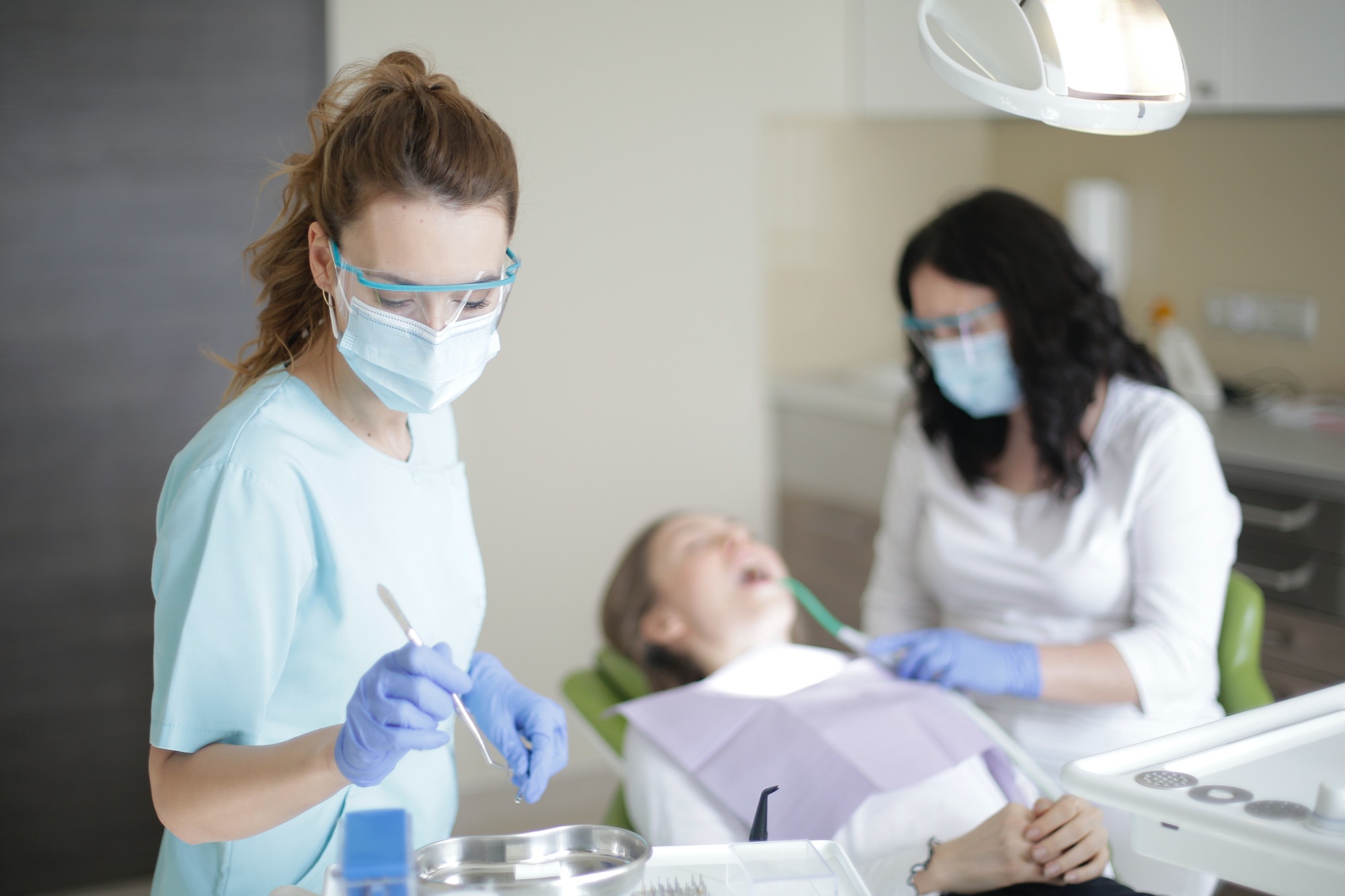 Visiting The Orthodontist Dentist | 4 Tips For Better Oral Hygiene For A Beautiful Smile | Beauty & Health Tips | Elle Blonde Luxury Lifestyle Destination Blog | Orthodontics