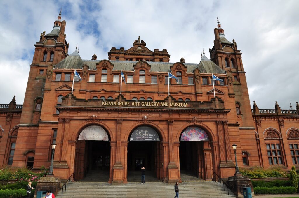 Kelvingrove Museum | Visit Glasgow, one of Scotland's most vibrant and exciting cities | 4 Things to see and do on your UK Staycation | Travel Guide & Tips | Elle Blonde Luxury Lifestyle Destination Blog