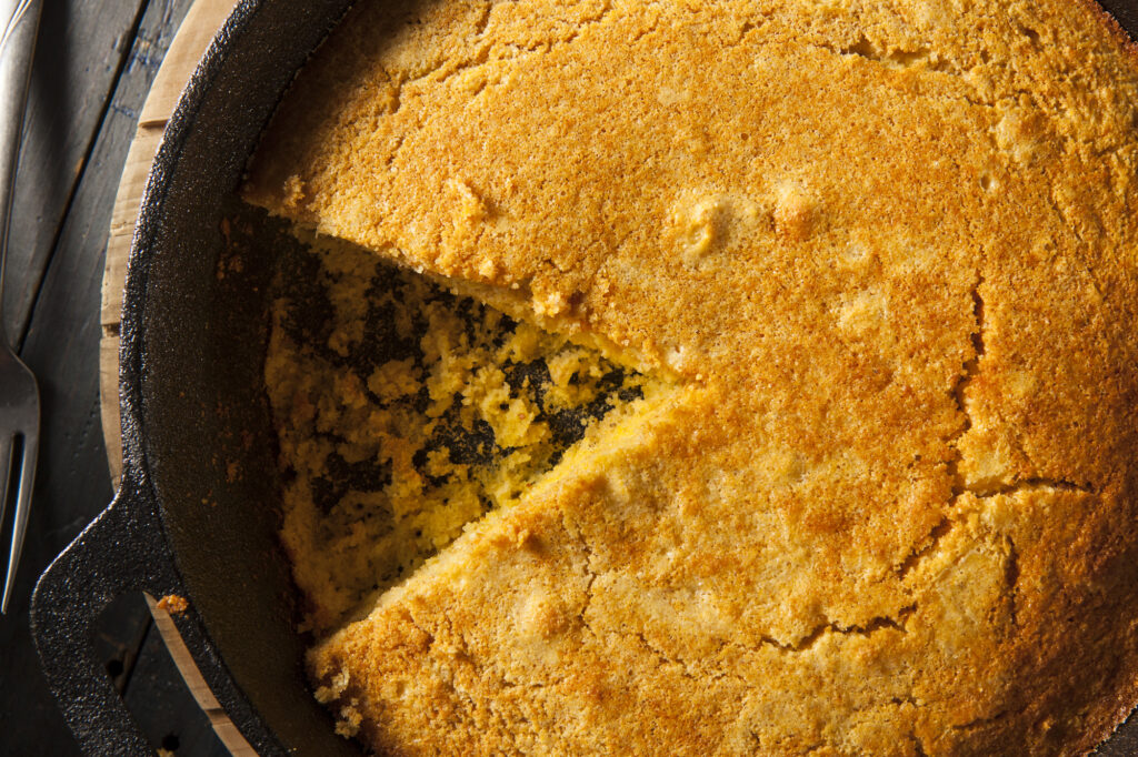 Cornbread | The Best Things To Cook In A Cast Iron Skillet | Food Guide | Elle Blonde Luxury Lifestyle Destination Blog