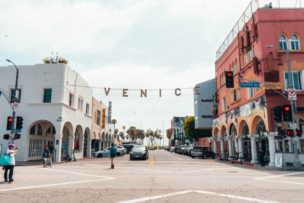 Venice Beach | Dat Night Restaurants in California | Travel Guide | Elle Blonde Luxury Lifestyle Destination Blog