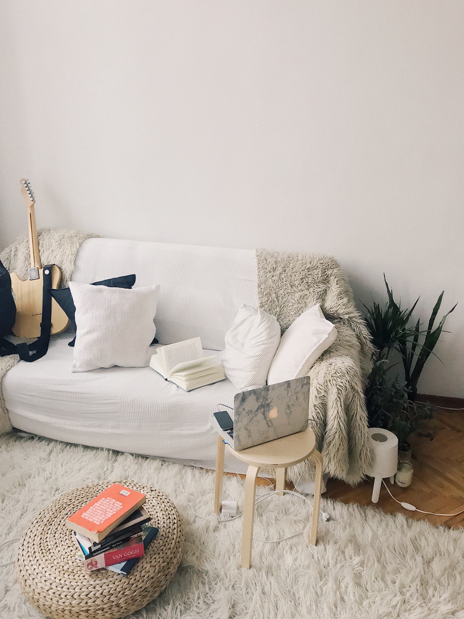 Laying an engineered wood flooring | Home Interiors | Elle Blonde Luxury Lifestyle Destination Blog