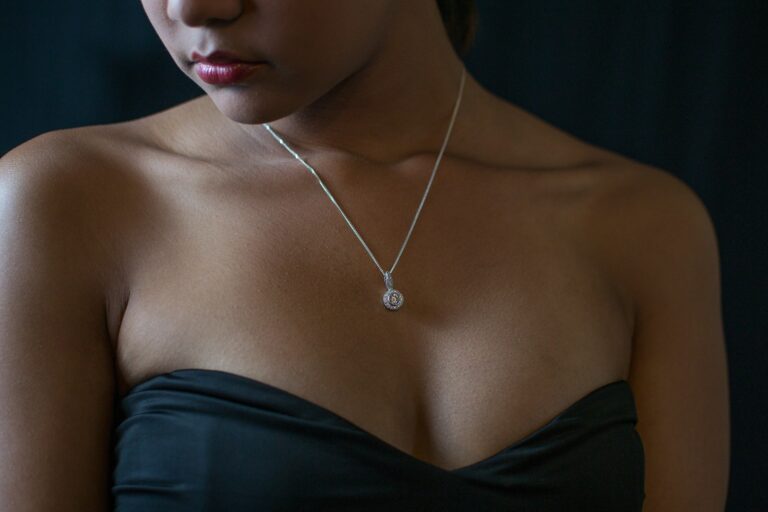 Read more about the article The Rise of Affordable Jewelry: Embracing Style without Breaking the Bank