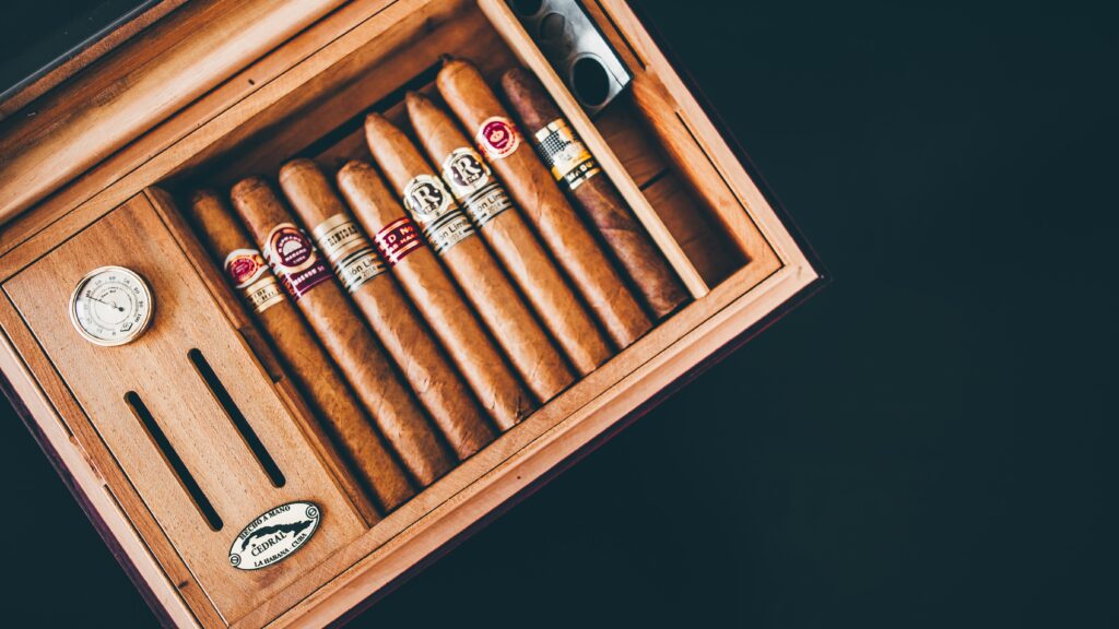4 Ways How to Easily Prolong the Freshness of Your Cigars | Elle Blonde Luxury Lifestyle Destination Blog