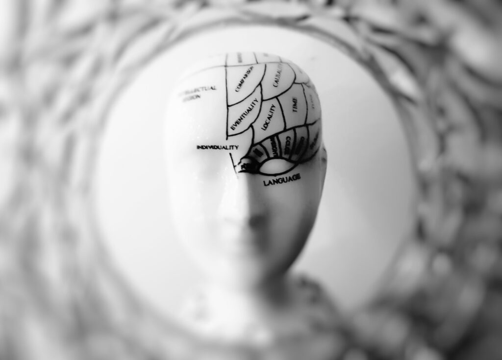 3 Reasons Why Neuroscience Psychology Is Important | Elle Blonde Luxury Lifestyle Destination Blog | Psychologists