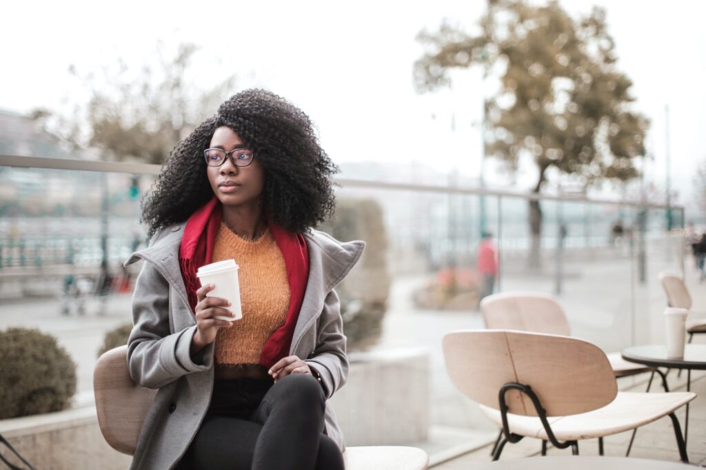 5 Simple Things To Convince Your Teen To Wear Glasses 1 5 things that may help to convince your teen to wear glasses | Fashion | Elle Blonde Luxury Lifestyle Destination Blog