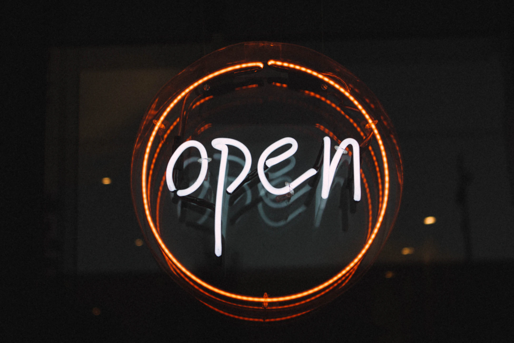 6 Good Reasons Why You Should Install A Neon Sign In Your Shop | Business Tips | Elle Blonde Luxury Lifestyle Destination Blog