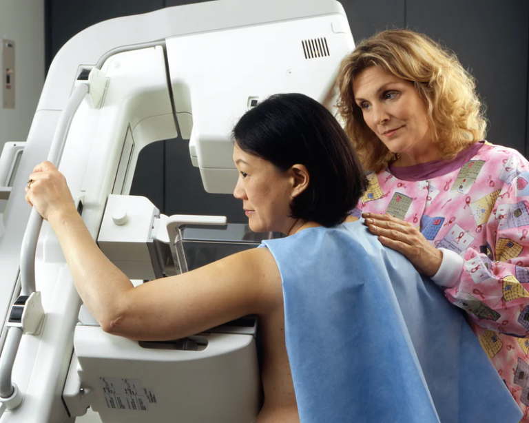 Read more about the article Reasons Why Early Detection of Breast Cancer Can Save Your Life