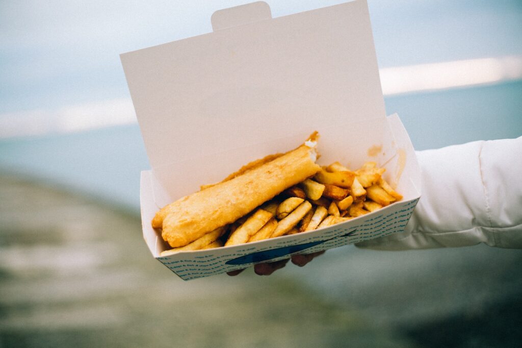 Fish & Chips - Best British Dishes | Food & Drink | Elle Blonde Luxury Lifestyle Destination Blog | Summer Break