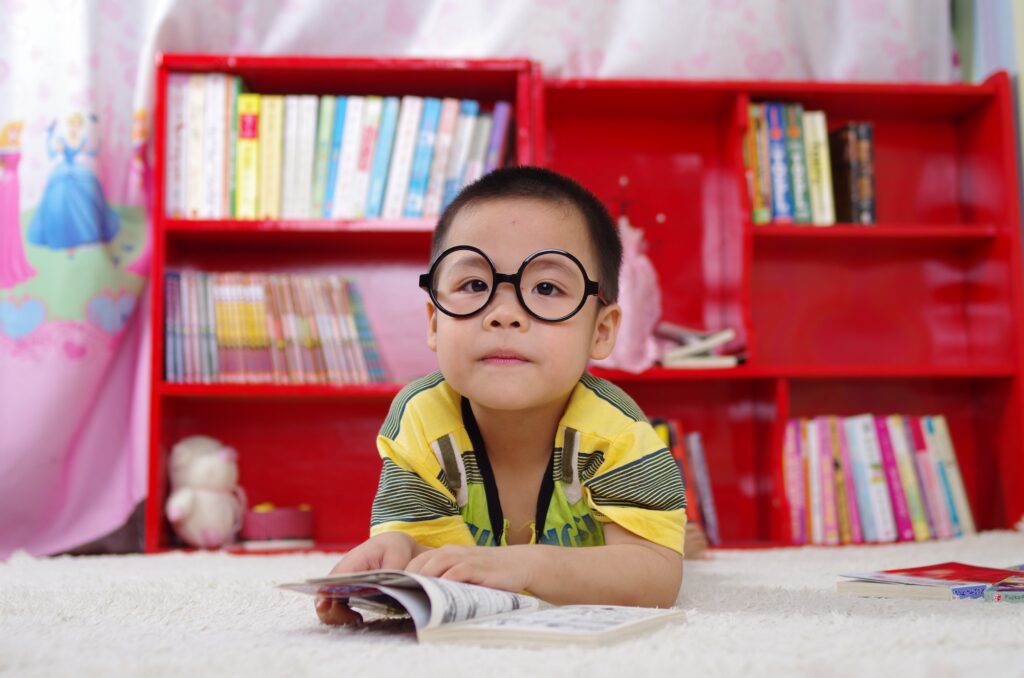Check These Symptoms to Know If Your Child Needs Eyeglasses | Health | Elle Blonde Luxury Lifestyle Destination Blog