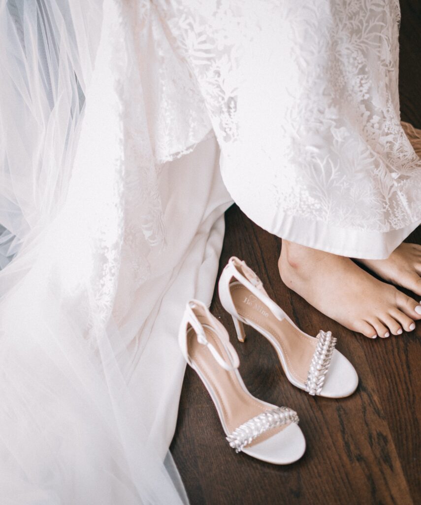 Wedding shoes | 8 Beautiful Ways to Use Satin Ribbons in Weddings | Wedding Tips | Elle Blonde Luxury Lifestyle Destination Blog | Wedding Photo | 9 Important Questions To Ask Your Wedding Photographer