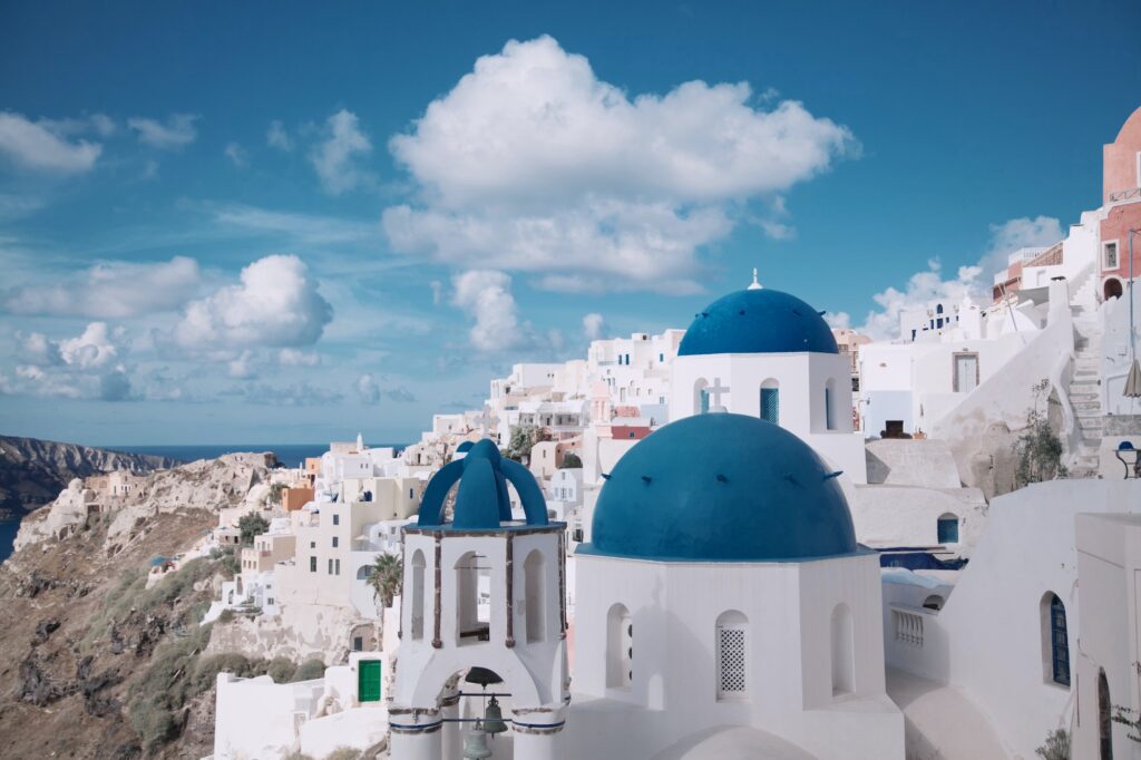 The incomparable beauty of Santorini | Travel Tips | Elle Blonde Luxury Lifestyle Destination Blog