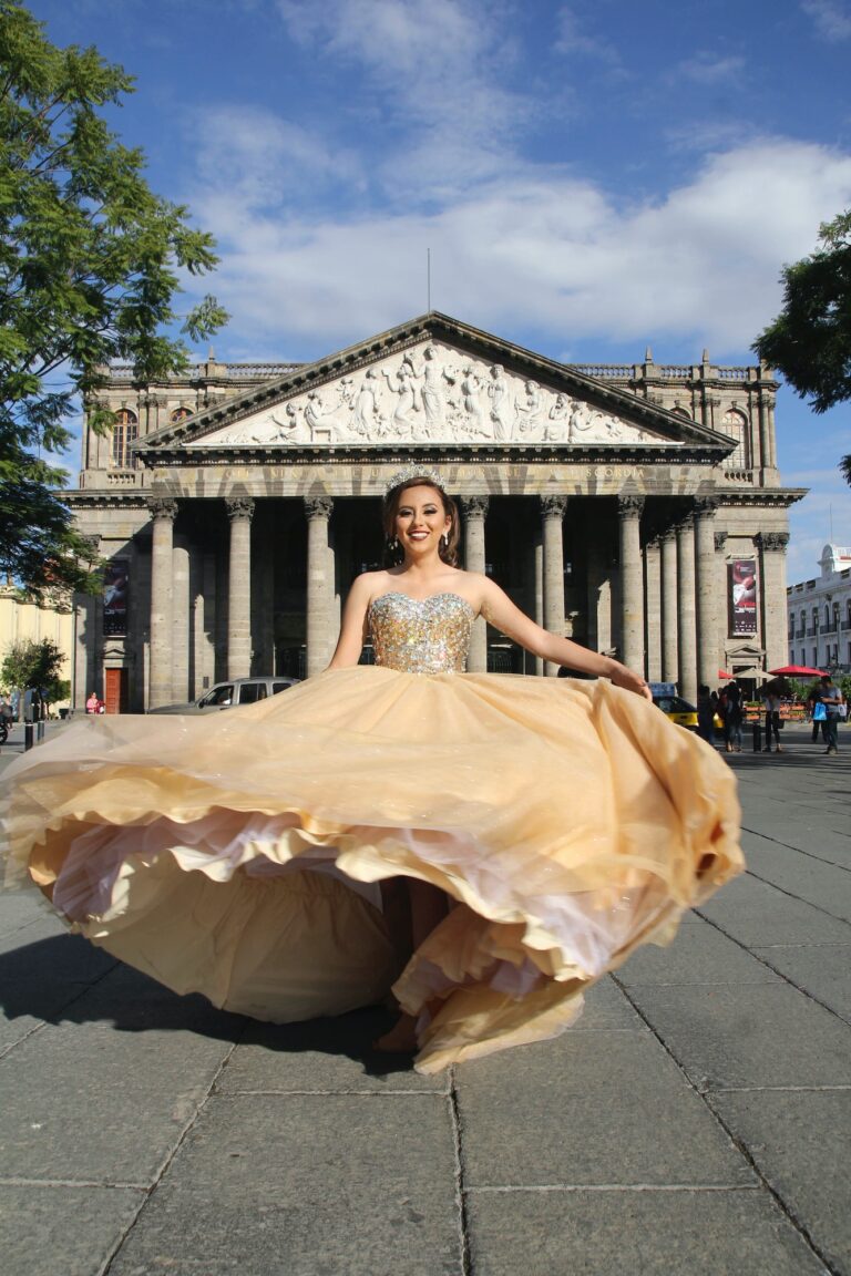Read more about the article 3 Tips for Taking Your Daughter Shopping For The Perfect Quinceanera Dress