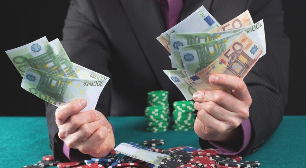 The 4 Main Reasons Why People Love Gambling 1