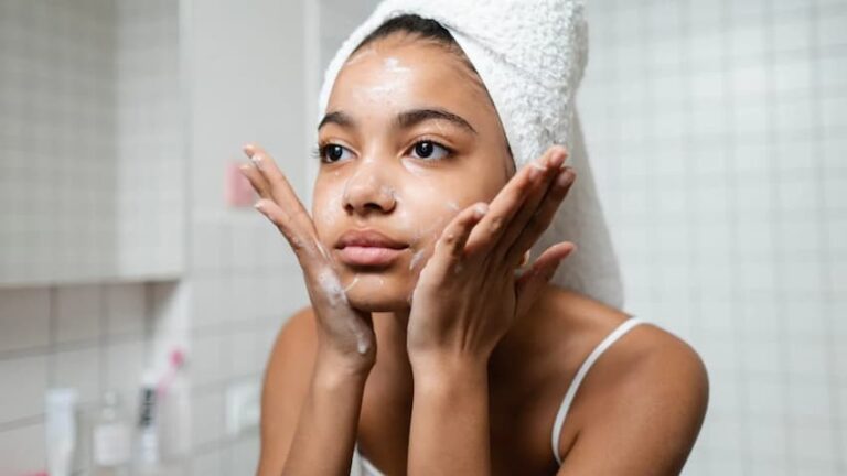 Read more about the article 5 Amazing Products You Need for Your Skincare Routine