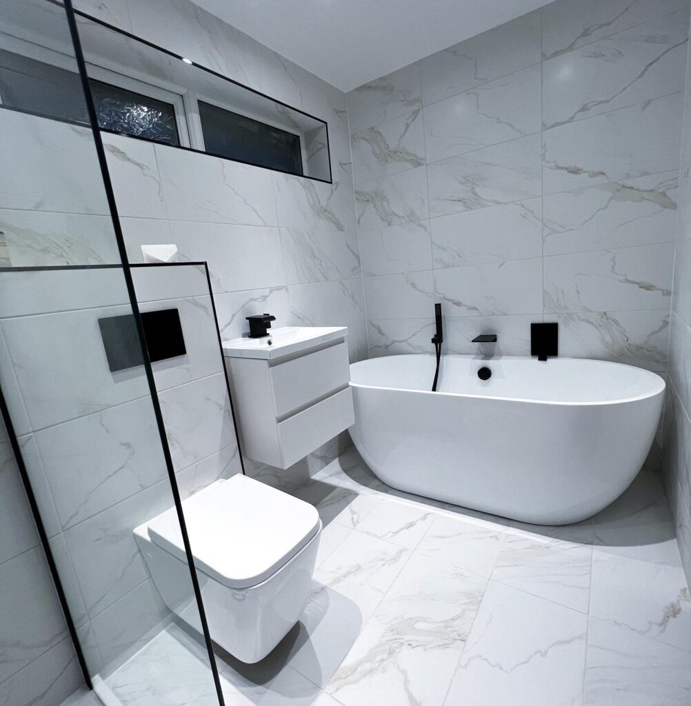 Can You Revamp Your Bathroom on a Budget? | Home Interiors | Elle Blonde Luxury Lifestyle Destination Blog