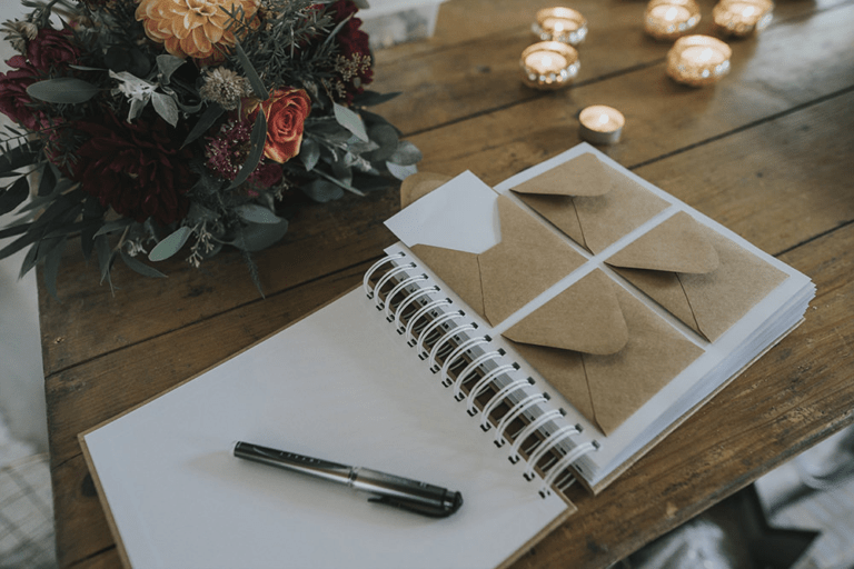 Read more about the article 7 Brilliant Wedding Guest Book Ideas That Aren’t Actually Books