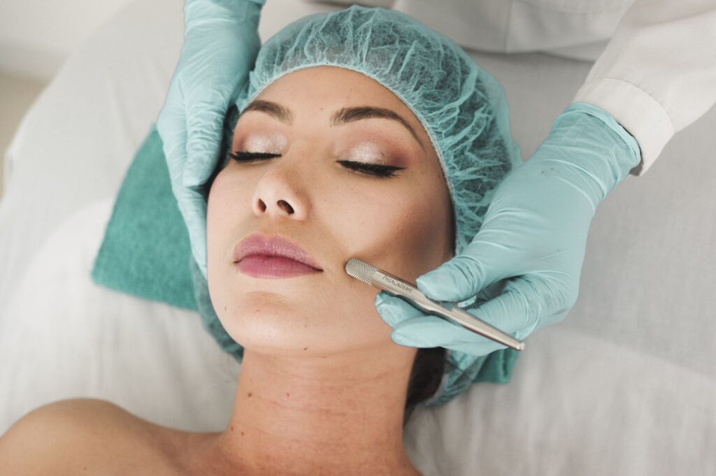 The Most Common Benefits of Facial Peels | Beauty Treatments | Elle Blonde Luxury Lifestyle Destination Blog
