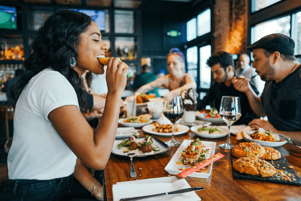 A Guide to Reducing Food Waste in Restaurants | Business & Sustainability | Elle Blonde Luxury Lifestyle Destination Blog