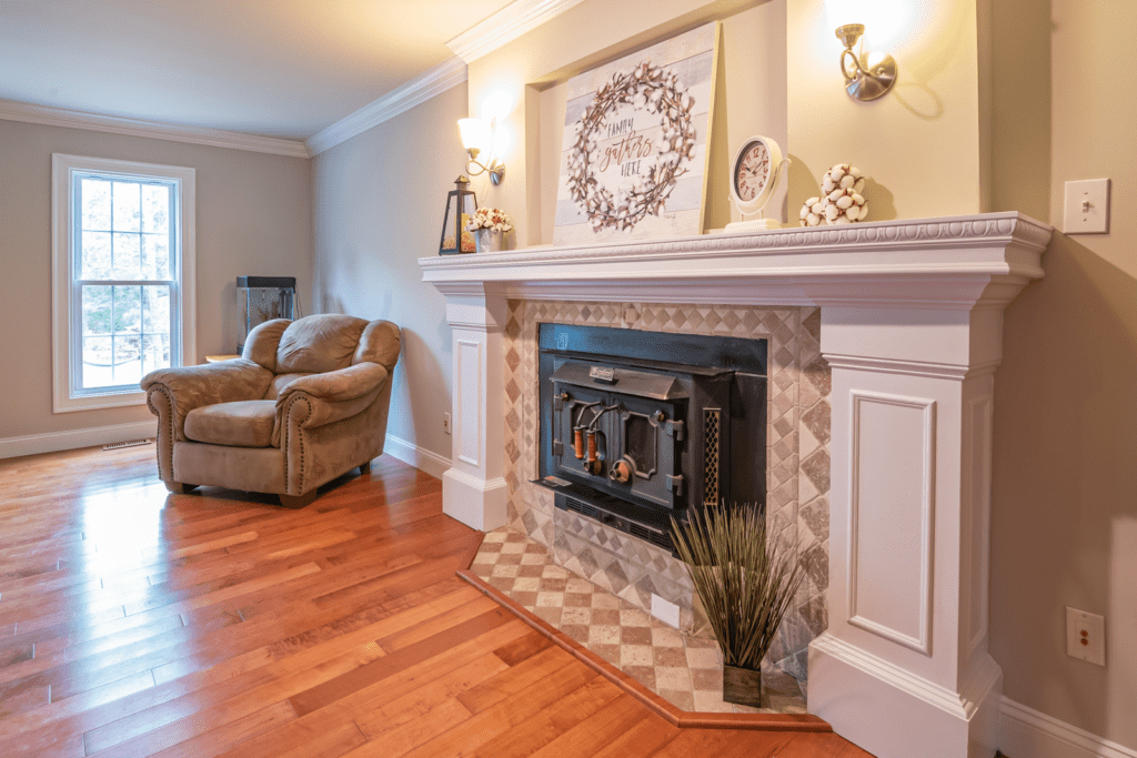 20 Luxury Statement Stone Fireplace Ideas for your Home 11
