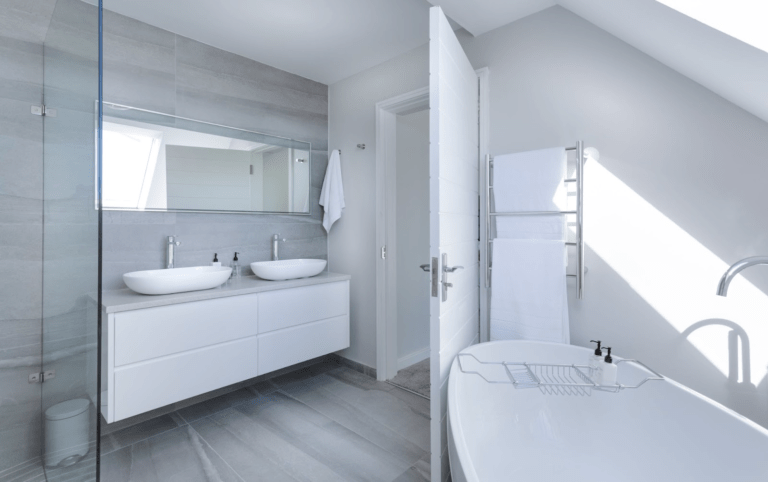 Read more about the article 4 Great Ways To Improve Your Bathroom