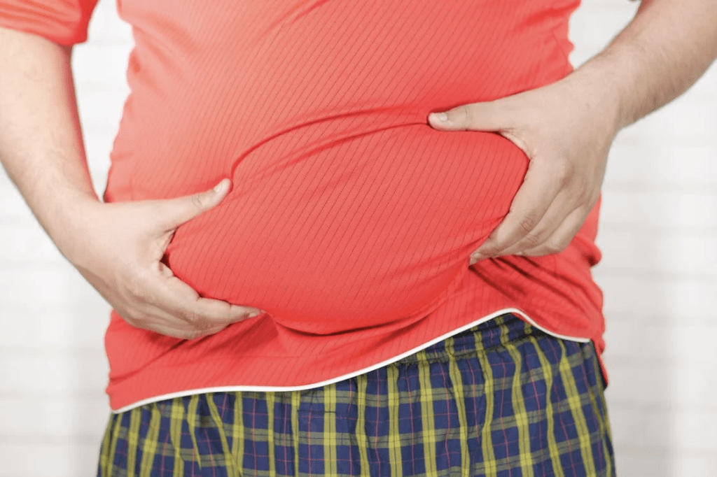 5 Reasons Why You're Experiencing a Bloated Stomach | Health | Elle Blonde Luxury Lifestyle Destination Blog