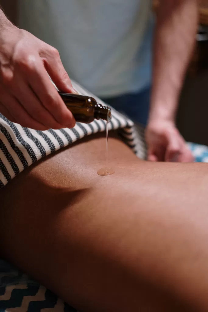 The Benefits of a Super Relaxing Four Hands Massage | Health | Elle Blonde Luxury Lifestyle Destination Blog
