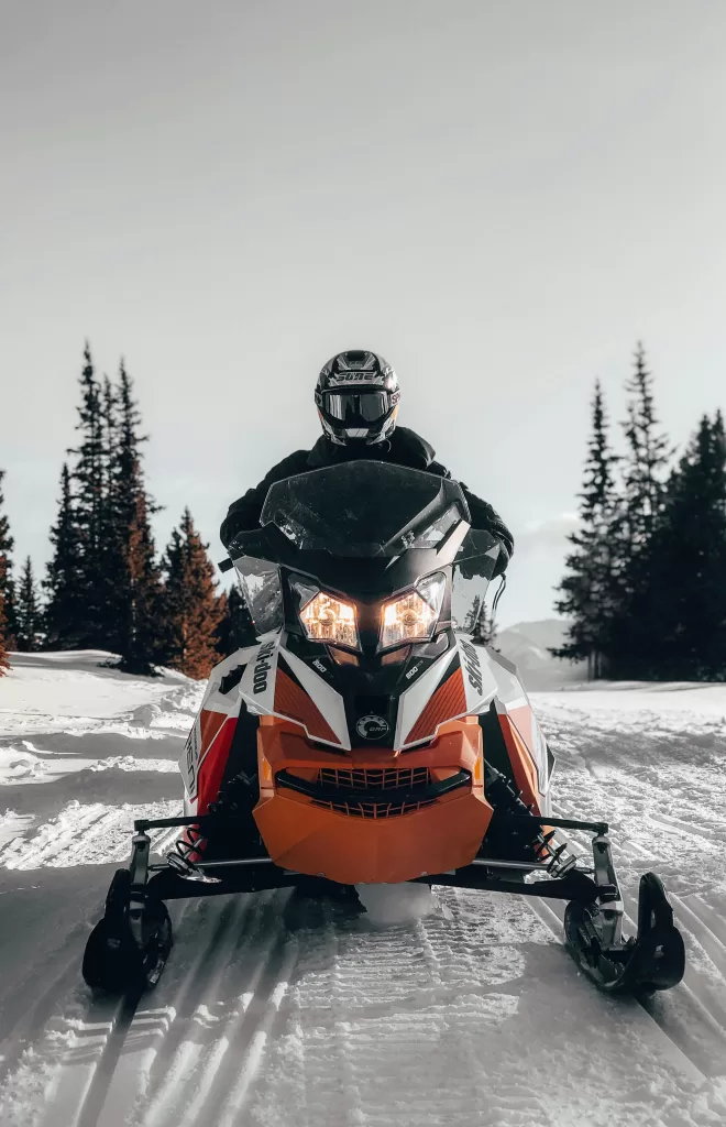 Riding a Snowmobile: The Ultimate Beginner’s Guide | Ski and Sport | Elle Blonde Luxury Lifestyle Destination Blog