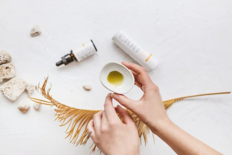 How Do Full Spectrum CBD Products Benefit You? | Beauty | Elle Blonde Luxury Lifestyle Destination Blog | CBD Hash