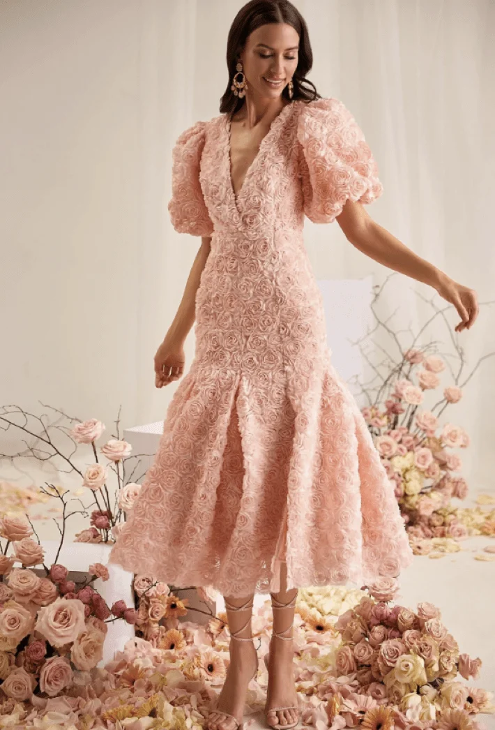 4 Types of Floral Dresses You Can Wear All Year Round | Fashion | Elle Blonde Luxury Lifestyle Destination Blog
