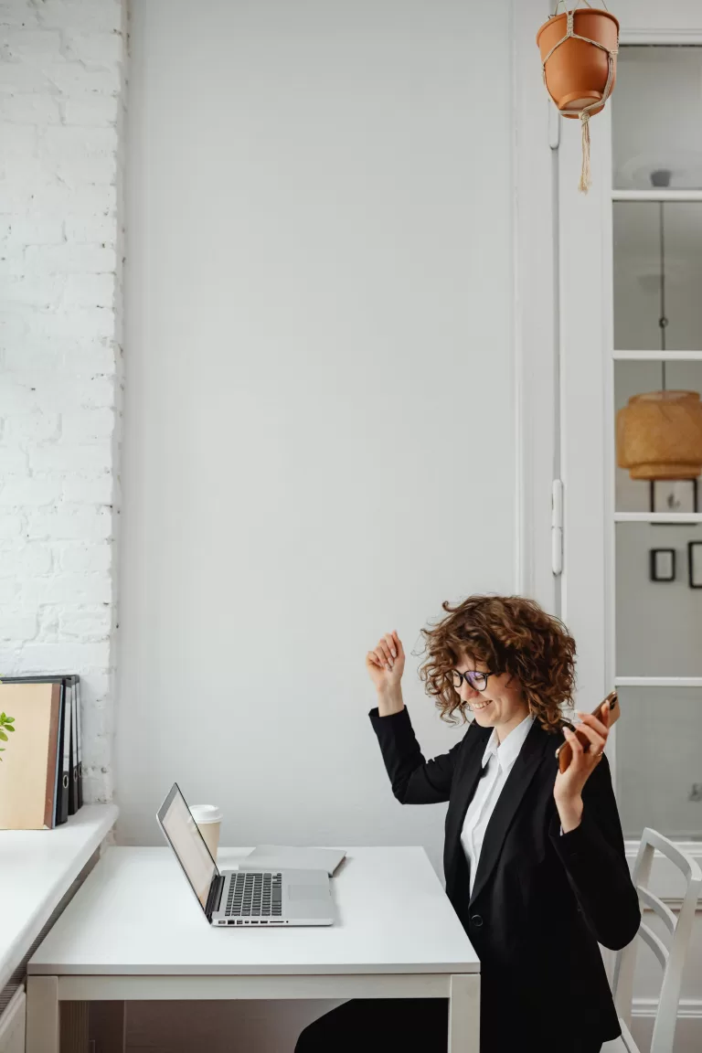 The Role of Virtual Support in Driving Workflow Optimisation and Impact | Business Tips | Elle Blonde Luxury Lifestyle Destination Blog